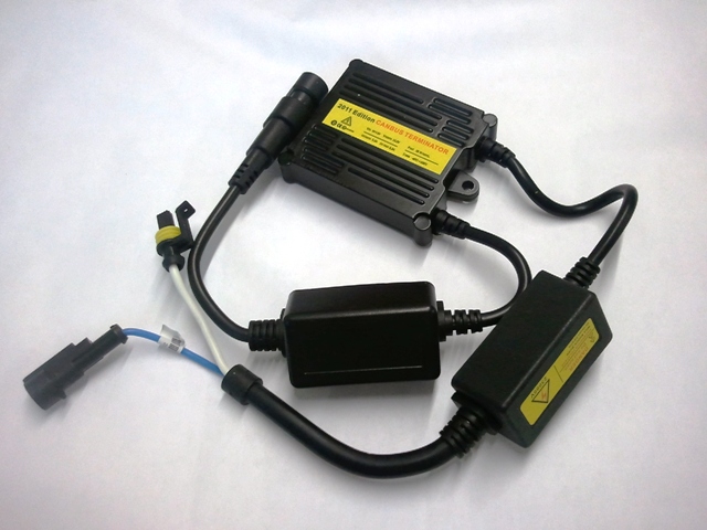 Xenon ballast 8-16V 35W, verze CAN-BUS SLIM (měnič, xenonová jednotka)