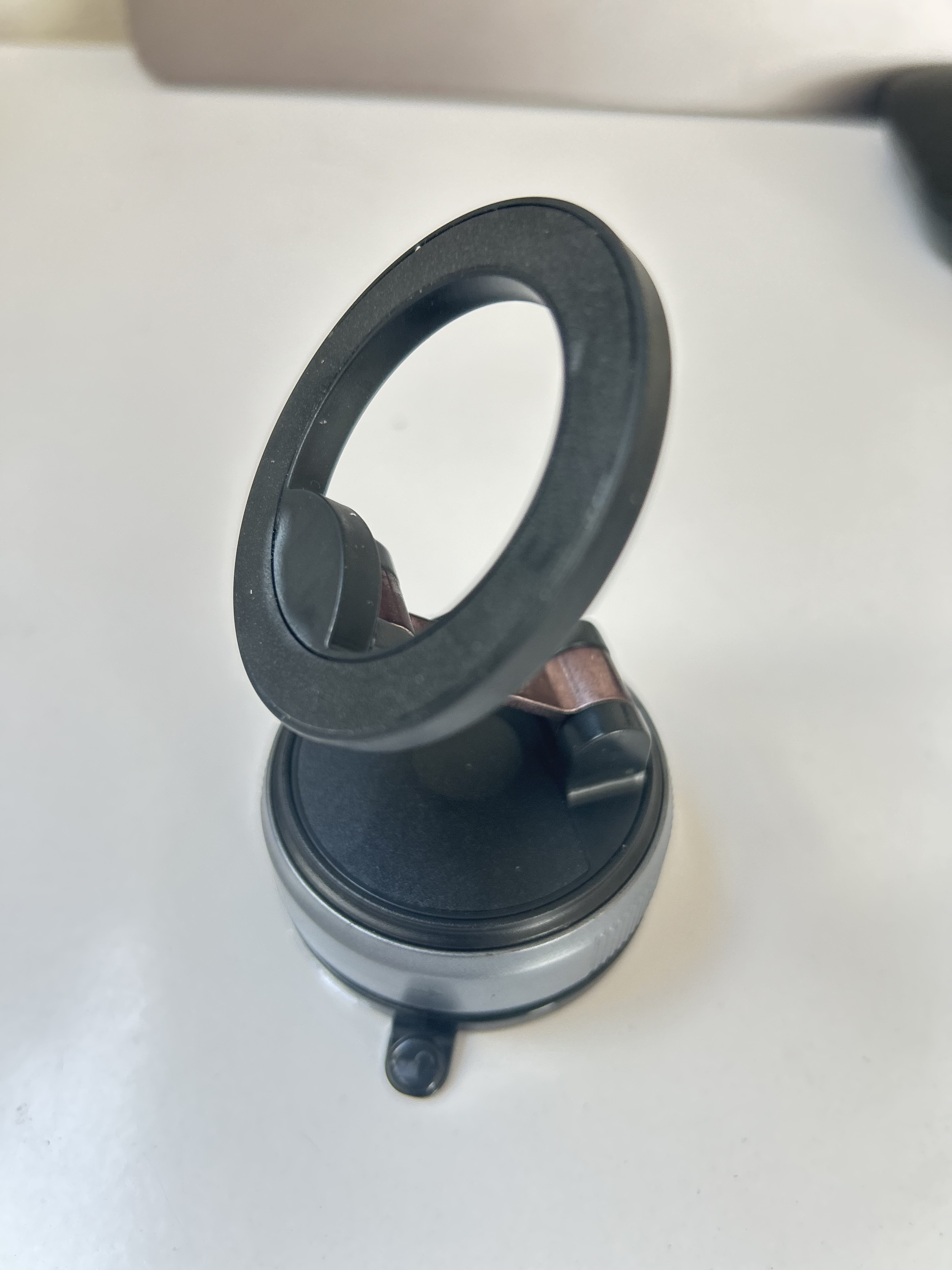 Magnetický držák na telefon do auta s 360° otočným nastavitelným držákem 