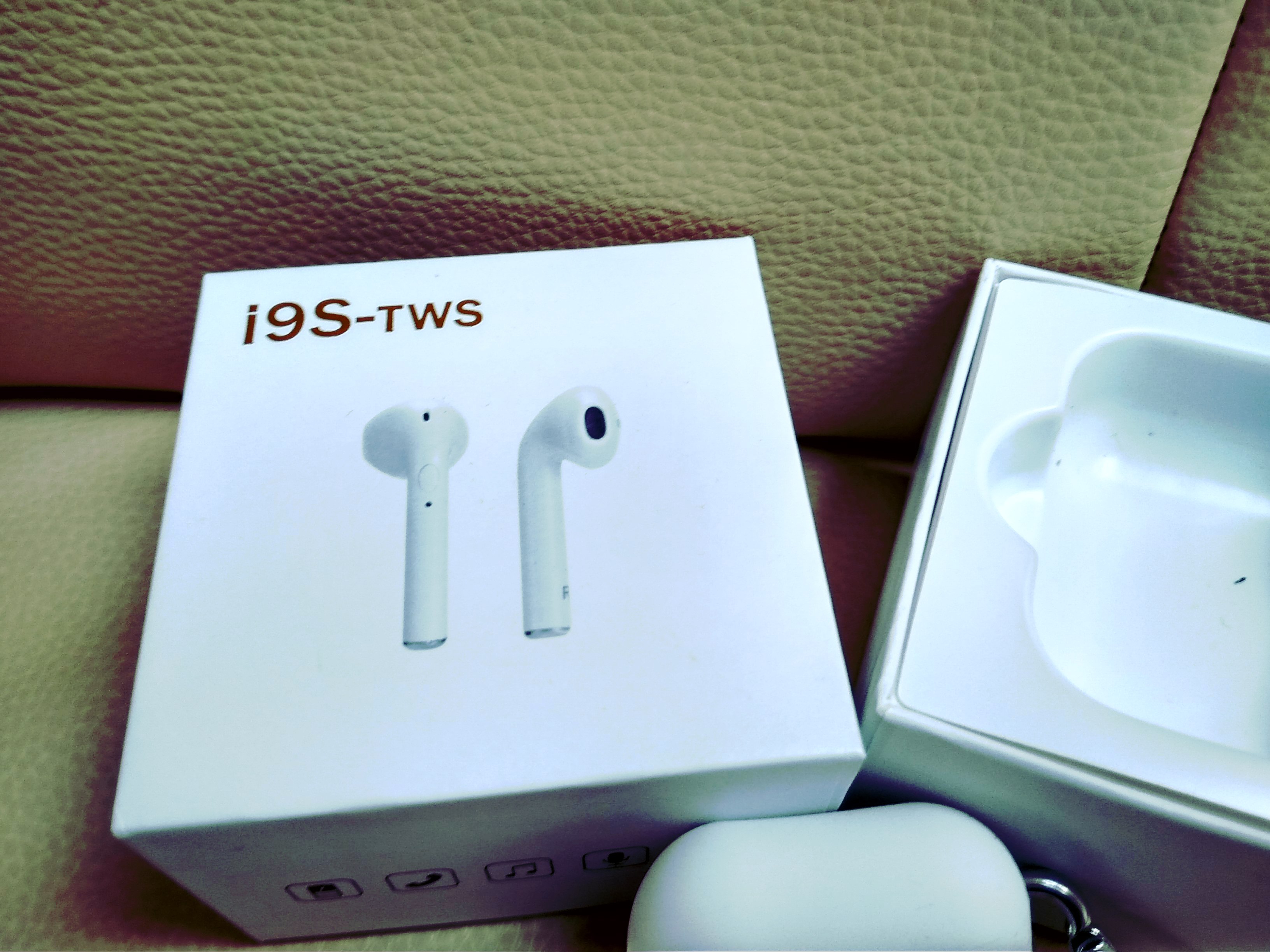 Bezdrátová sluchátka nové generace i9S-TWS