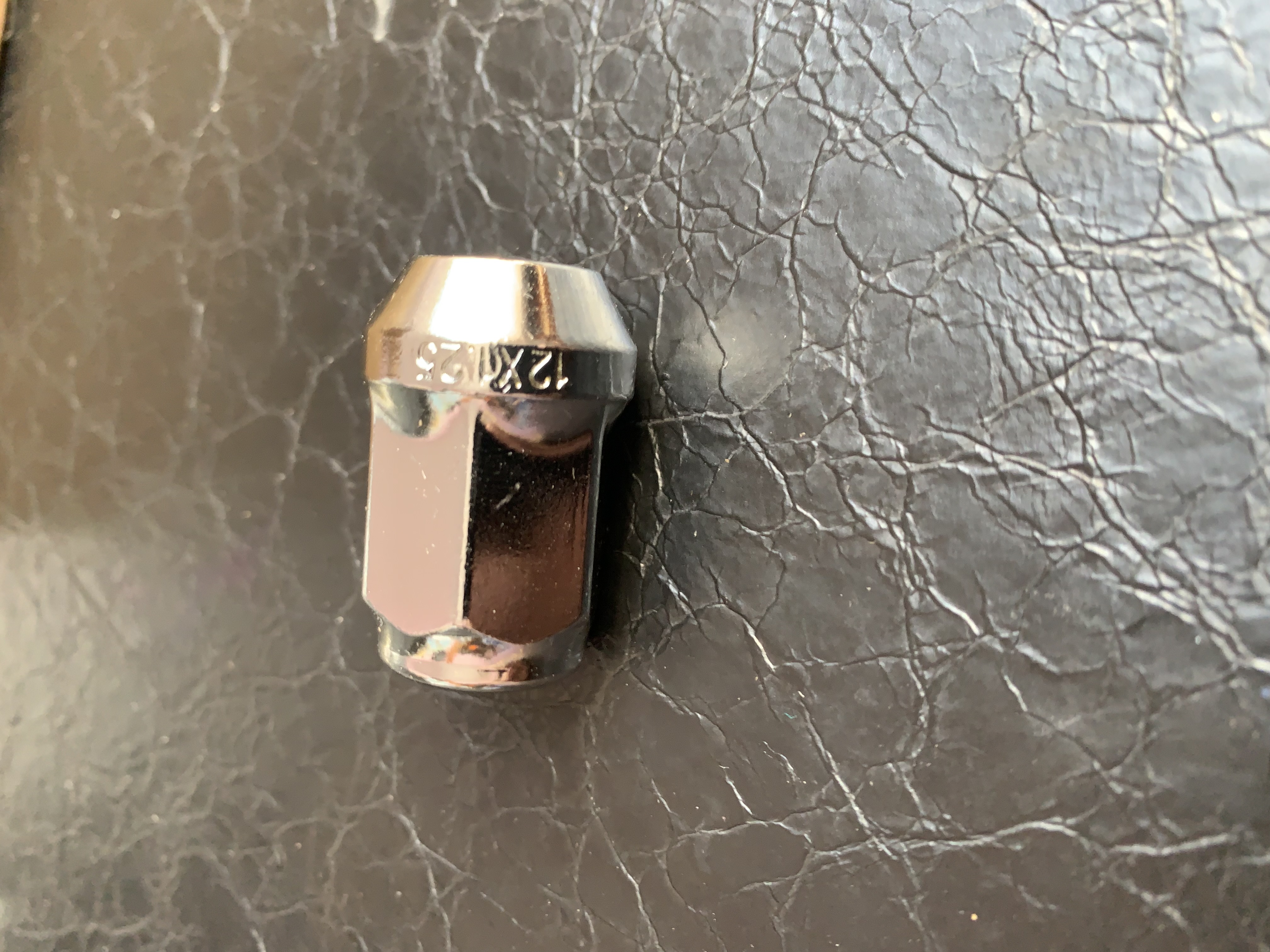 Kolová matice  M12X1,25X30MM 