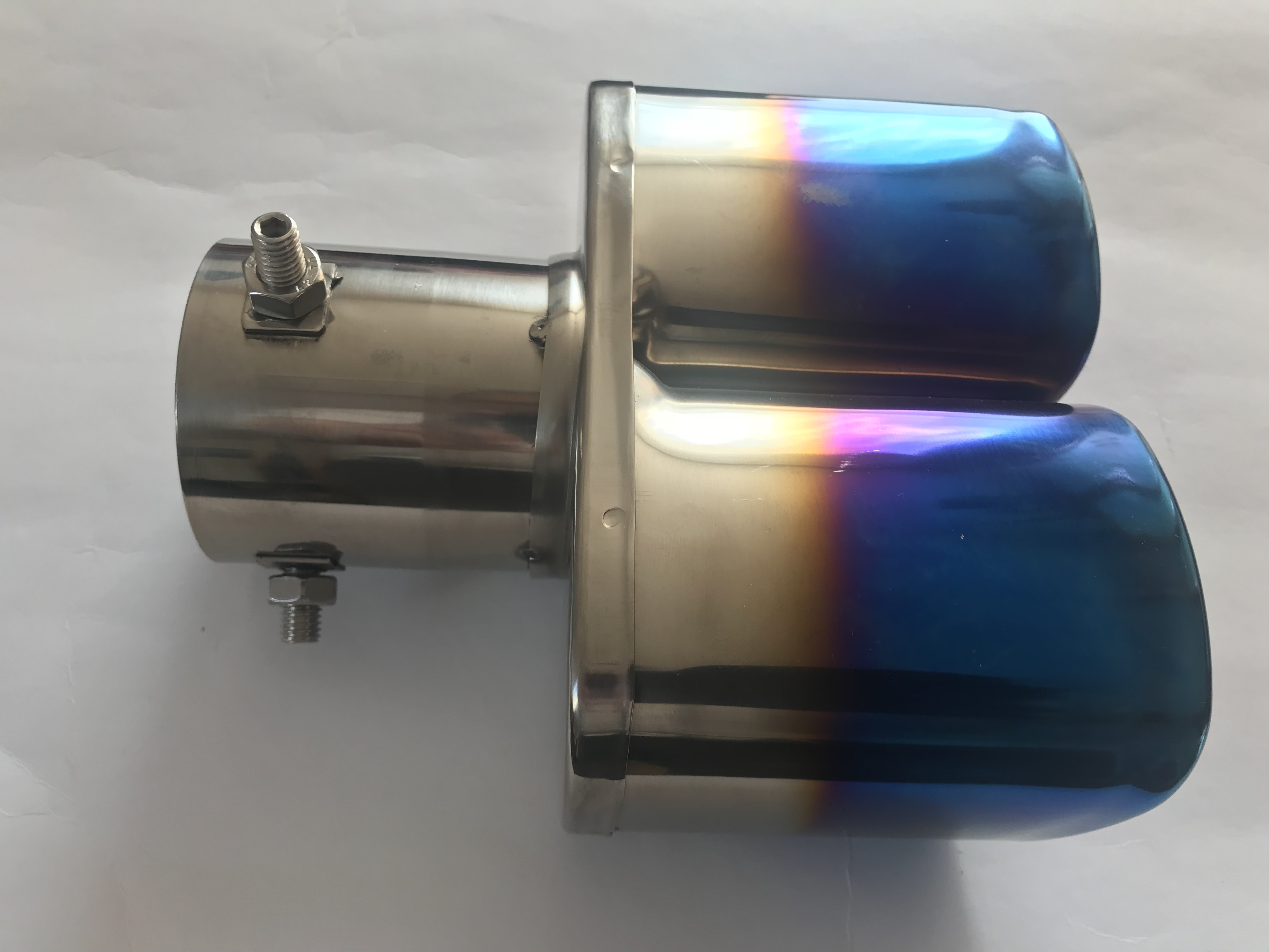 Koncovka výfuku dvojtá hranatá 