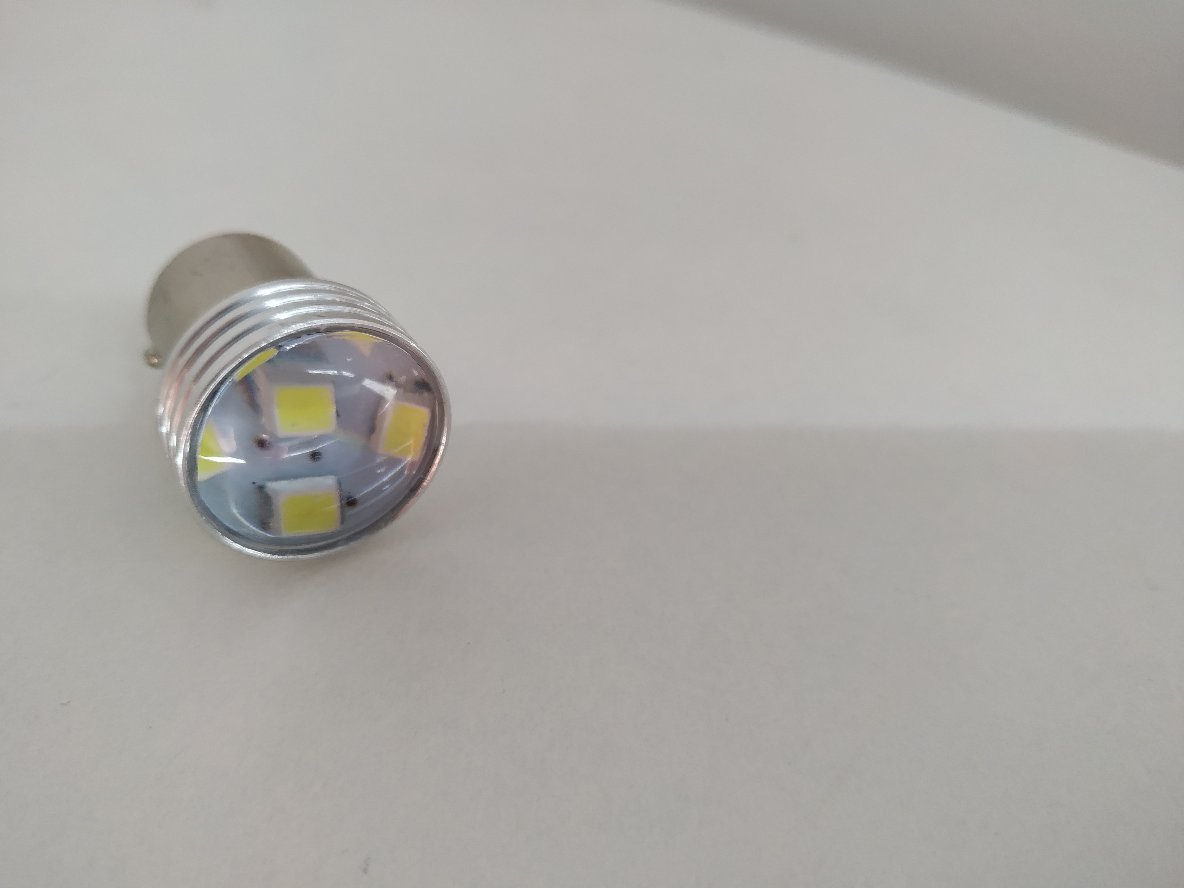 žárovka LED 12V 21W BA15s čirá 6 SMD