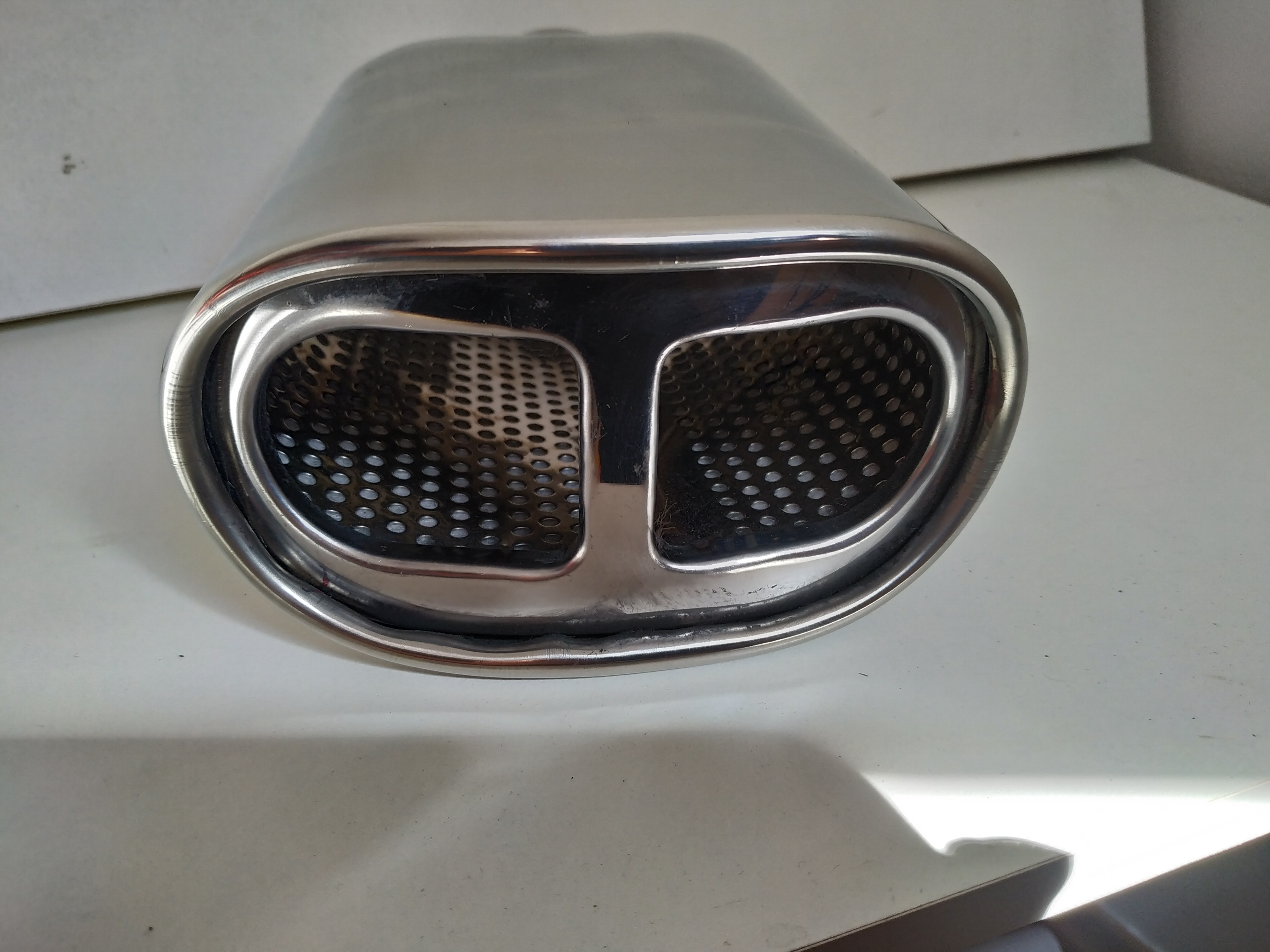 KONCOVKA VÝFUKU OVÁL