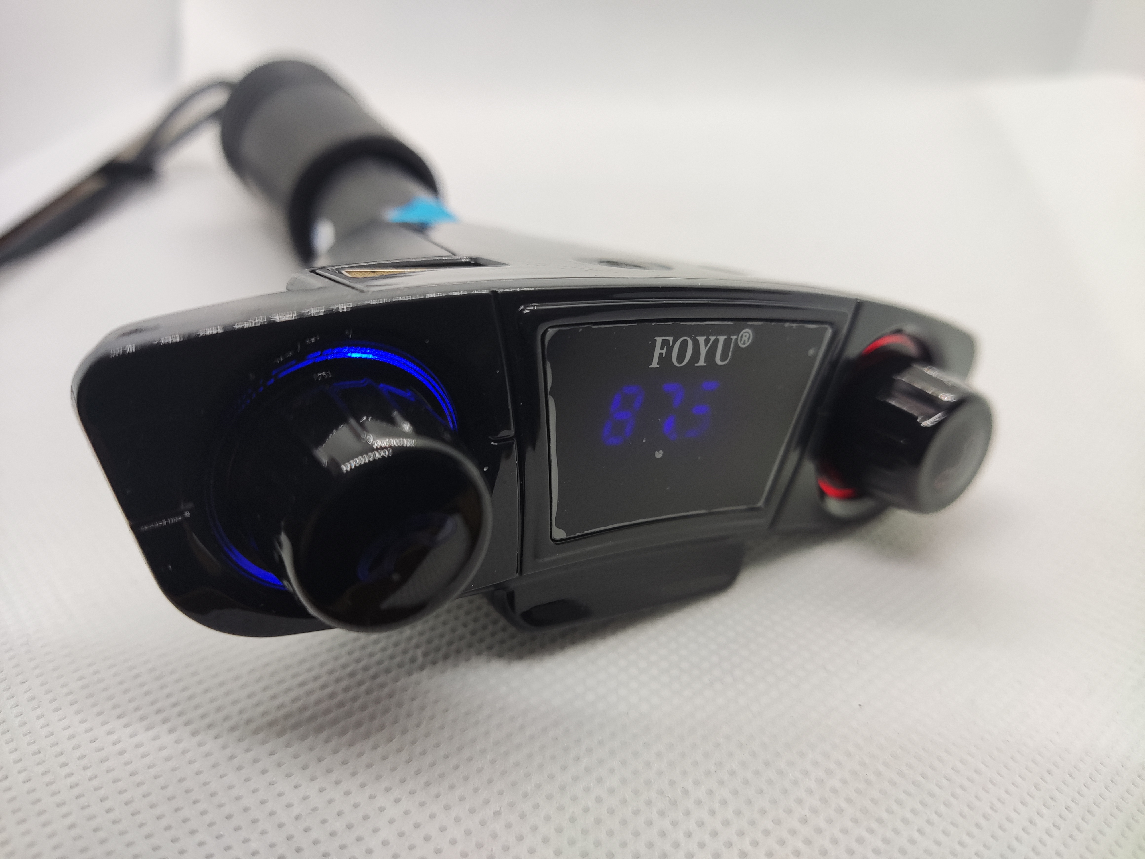 FOYU FM Transmitter FO-Q513 s duálním USB výstupem