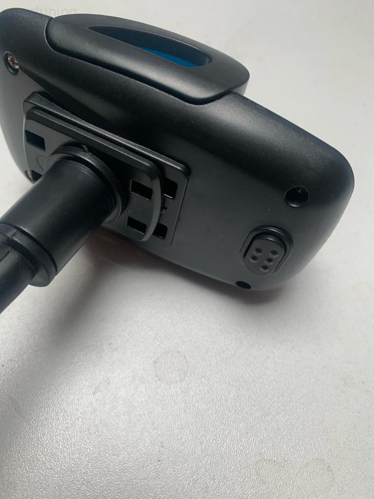 Držák na mobil do auta