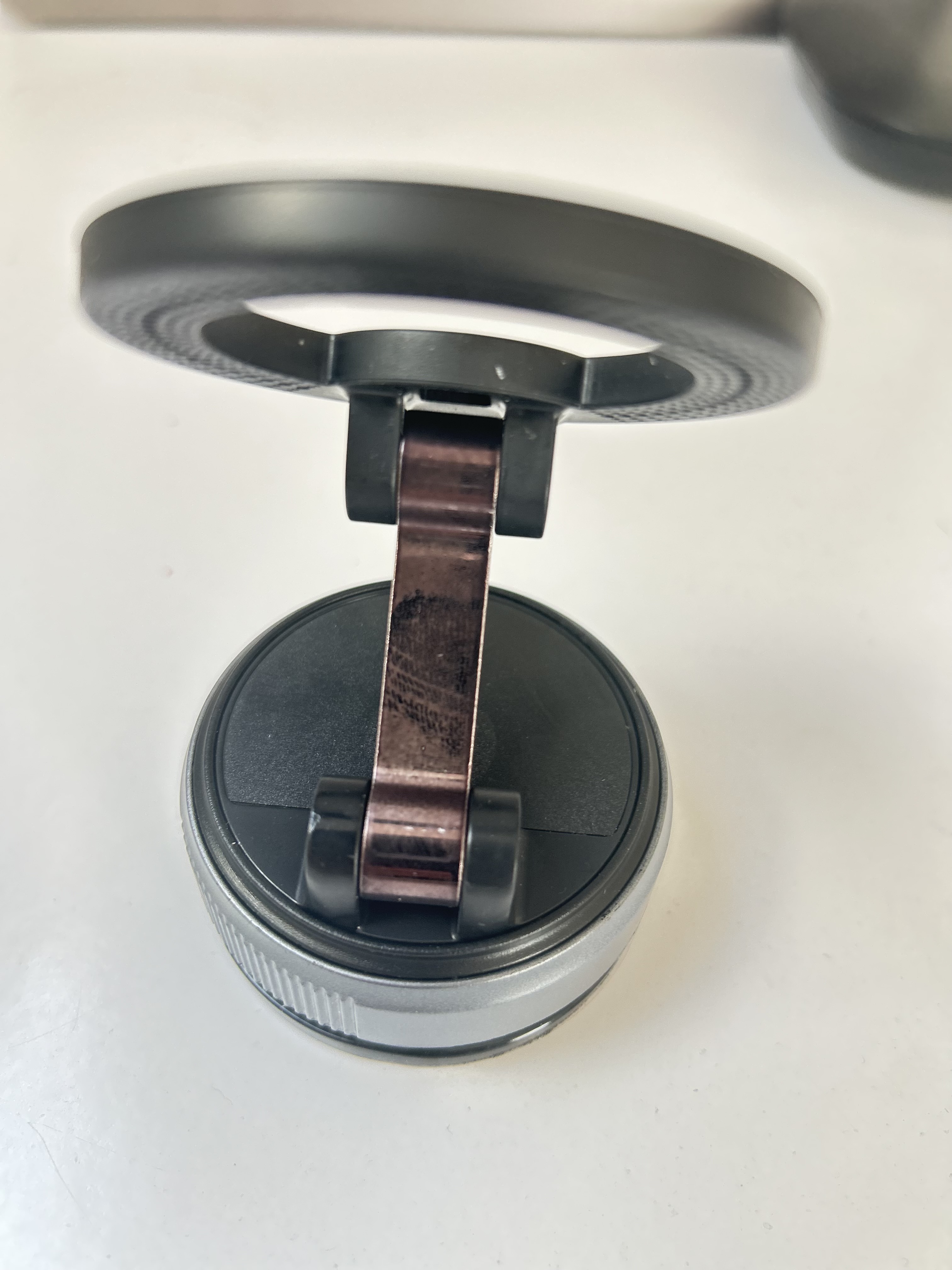 Magnetický držák na telefon do auta s 360° otočným nastavitelným držákem 