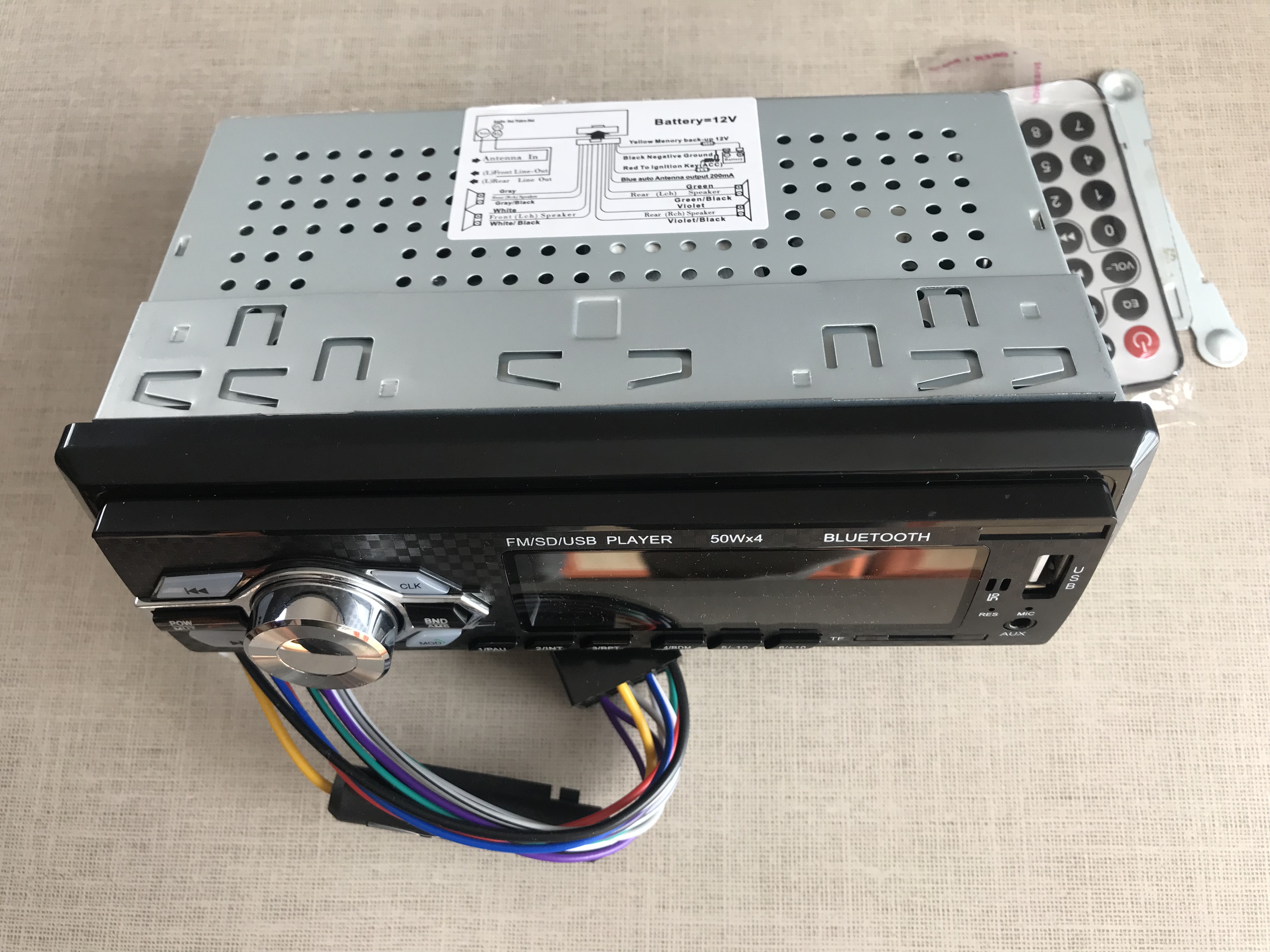 AUTORÁDIO MP3 USB + SDMMC + ISO +OVLÁDAČ 4X50W BLUETOOTH
